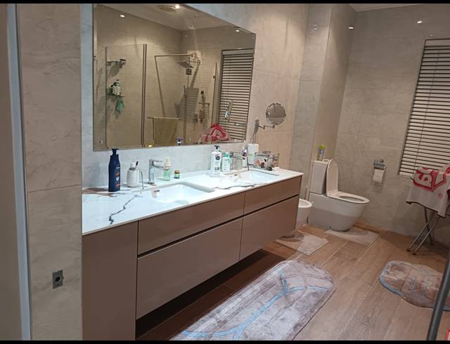 4 BEDROOM HOUSE FOR SALE IN UMHLANGA CENTRAL